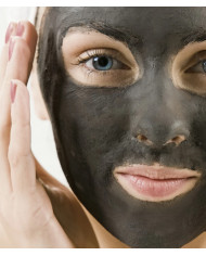 Hloubkově čisticí maska na obličej s aktivním uhlím Fossil Wood Black Mask