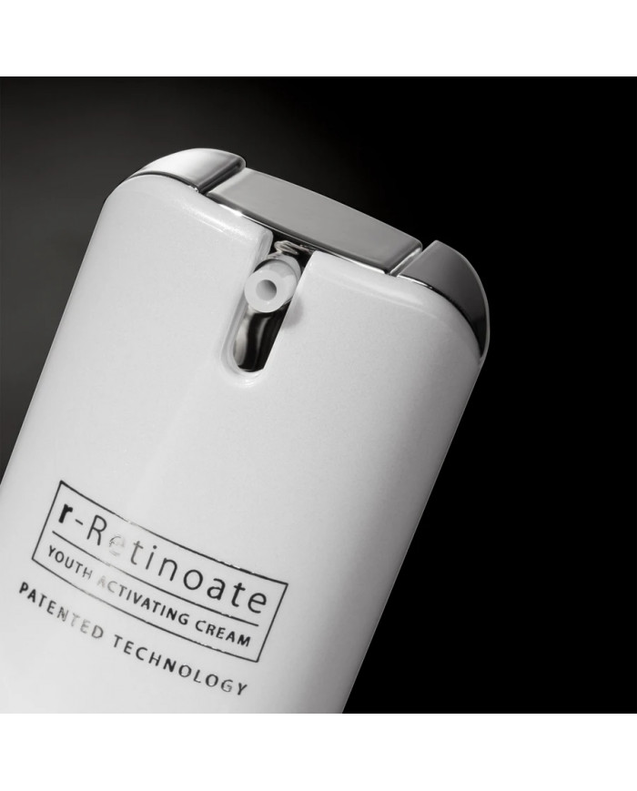 Medik8 R-Retinoate Oční sérum aktivující mládí 15 ml