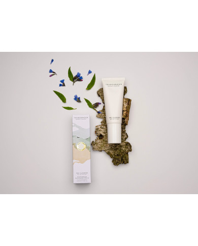 TRAWENMOOR Pre-cleanser  Přípravek na odlíčení a odstranění make-upu